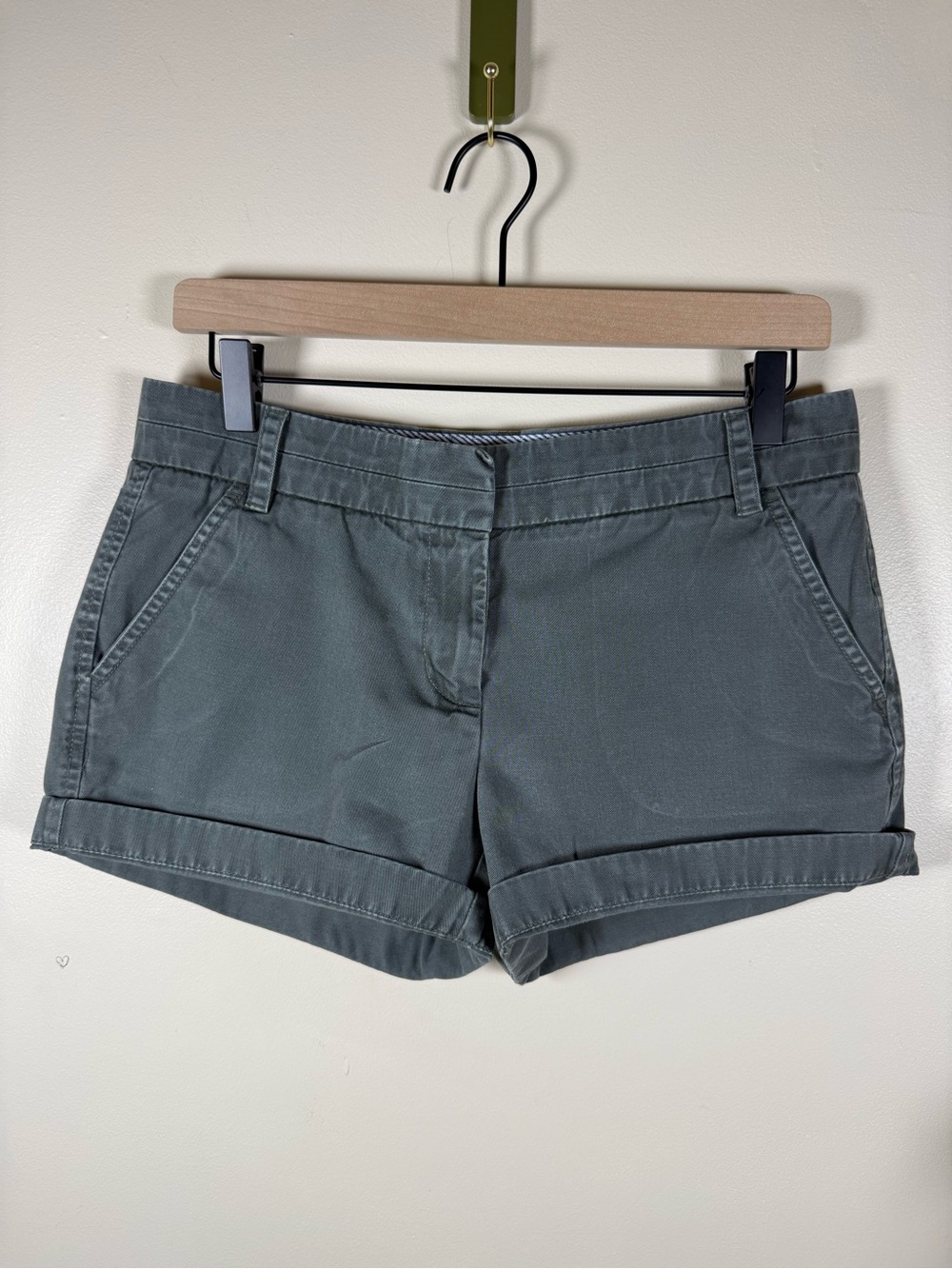 J.Crew Chino Women’s Size 4 Gray Green Cuffed Shorts Classic Preppy